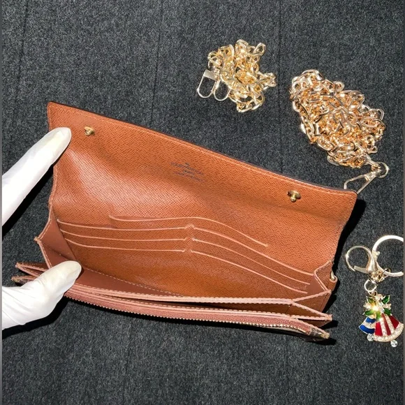 LOUIS VUITTON✅AUTHENTIC LONG ACCORDION WALLET - Picture 6 of 16